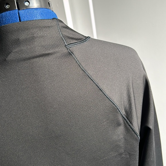 Athleta Whistler Fuse mock neck top, size Small, NWT - Picture 3 of 12